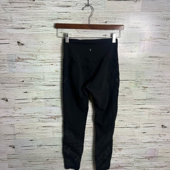 Lululemon black fast & free high rise leggings size 4 - Picture 8 of 9